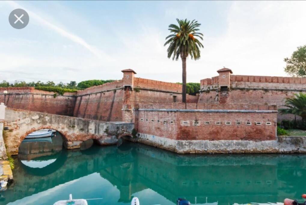 Centro Citta Con Le Comodita Livorno Exterior foto